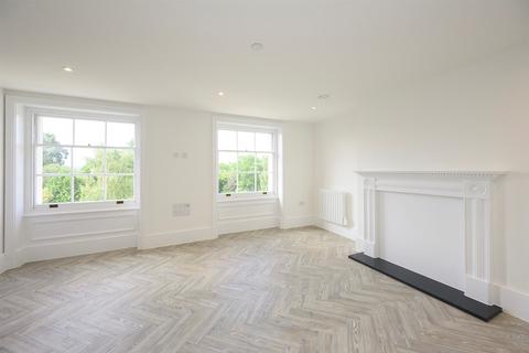 2 bedroom duplex for sale, Oakhill, Tonbridge Road, Hildenborough, Tonbridge, Kent