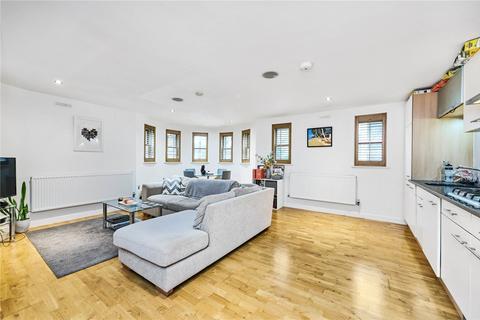 2 bedroom flat for sale, Boundaries Road, London, SW12