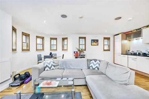 2 bedroom flat for sale, Boundaries Road, London, SW12