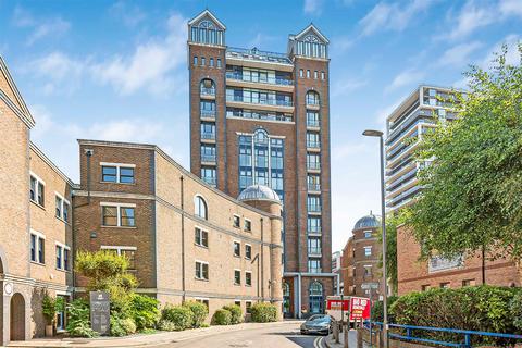 1 bedroom flat to rent, Plantation Wharf, Battersea, SW11