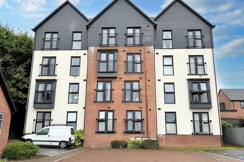 2 bedroom flat for sale, Cei Tir Y Castell, Barry, CF63 4DG