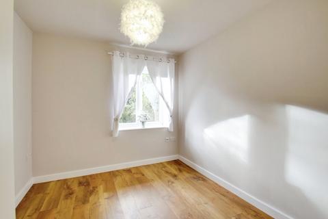 1 bedroom apartment to rent, Burlington House, West Drayton UB7