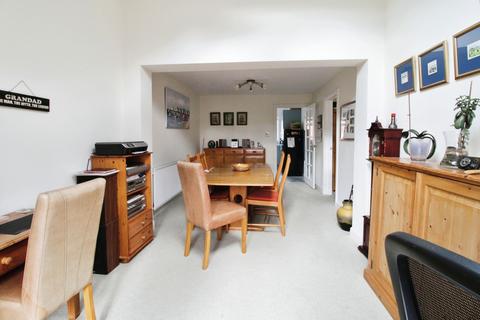 9 Brandon Close, Grange Park, Swindon, SN5 6AA