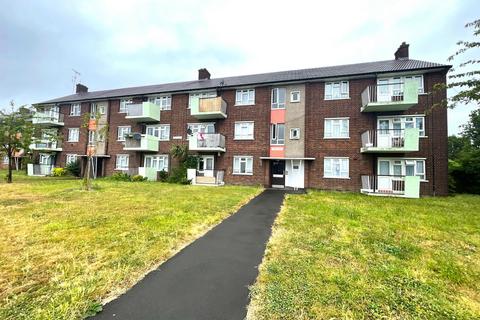 1 bedroom apartment to rent, Rainham Road South, Dagenham