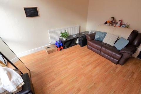 1 bedroom flat to rent, Harold Grove