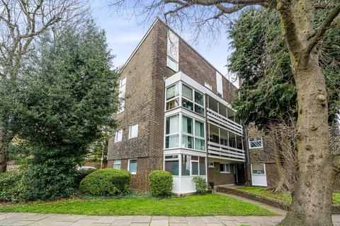 2 bedroom flat for sale, Victoria Drive, Southfields