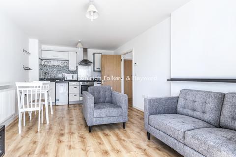 1 bedroom flat to rent, Golden Mile House, London TW8