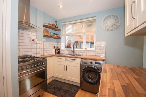 3 bedroom semi-detached house for sale, Laburnum Road, Leicester