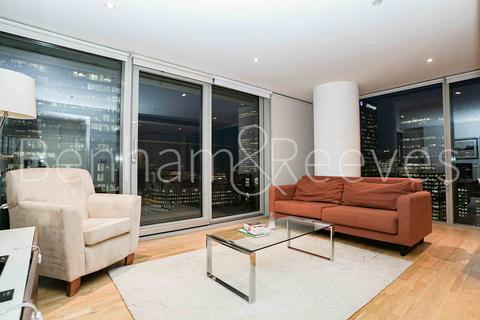 2 bedroom apartment to rent, Marsh Wall, Canary Wharf E14