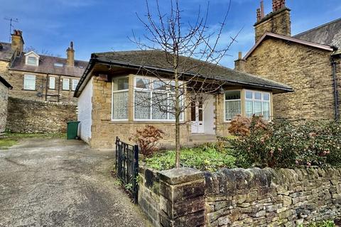 2 bedroom detached bungalow to rent, Earl Street, Keighley, BD21 2SS