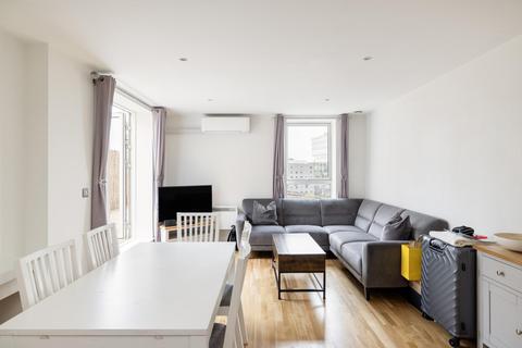 2 bedroom penthouse for sale, Great Suffolk Street, London SE1