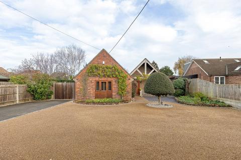 4 bedroom bungalow for sale, Rectory Lane South, Leybourne, ME19