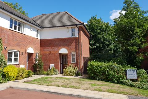 3 bedroom semi-detached house to rent, Spires Gardens, Warrington WA2