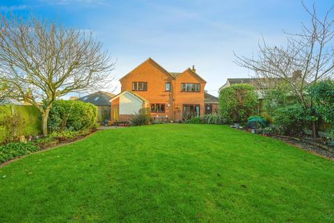 4 bedroom detached house for sale, Hood Lane, Armitage, Rugeley