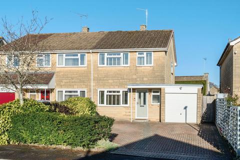 3 bedroom semi-detached house for sale, York Close, Chippenham SN14