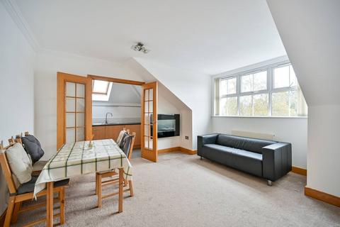 2 bedroom flat to rent, Lower Kings Road, Kingston, Kingston upon Thames, KT2