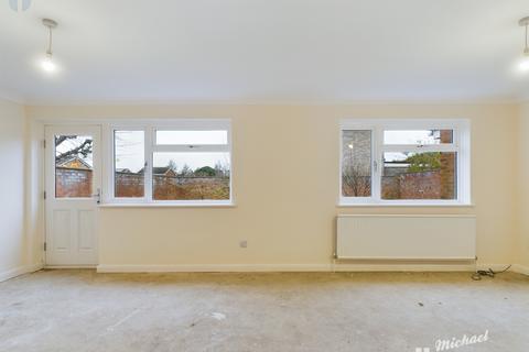 4 bedroom detached house for sale, Pentland Road, Aylesbury, Buckinghamshire