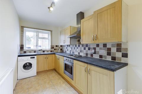 2 bedroom flat for sale, Sharpecroft, Harlow CM19