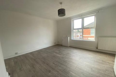 2 bedroom duplex for sale, Oxford Street, Kettering, NN16