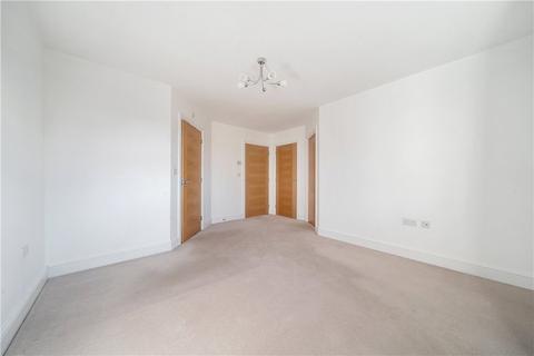 7 Cunningham Drive, Ickenham, Uxbridge, UB10 8FL