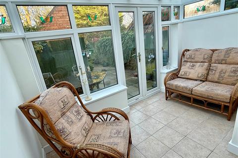 3 Grafton Road, Shirley, Solihull, B90 1NG