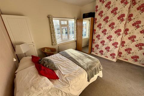 3 Grafton Road, Shirley, Solihull, B90 1NG