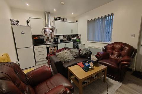 1 bedroom apartment to rent, Richmond Road, Roath, Cardiff