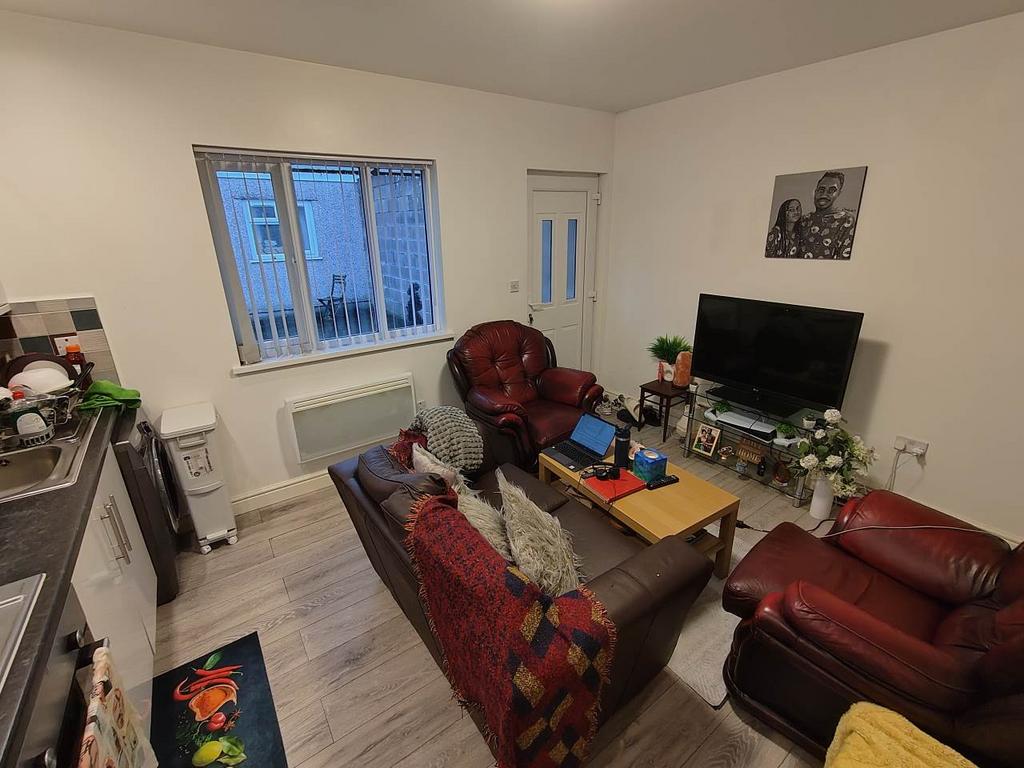 Living room (2)