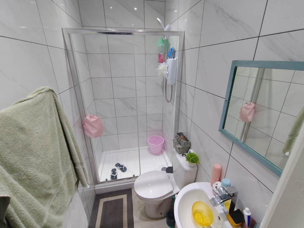 Bathroom (1)