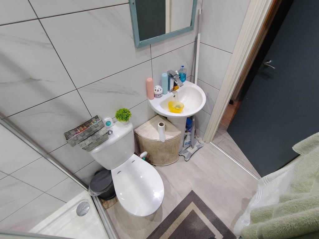 Bathroom (2)