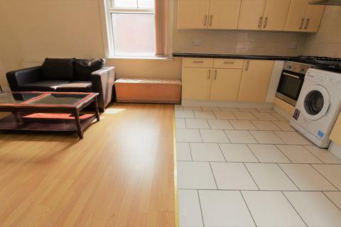 undefined, Flat 1, 133 Cardigan Road
