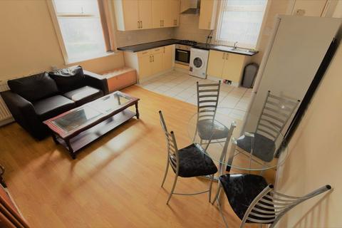 undefined, Flat 1, 133 Cardigan Road