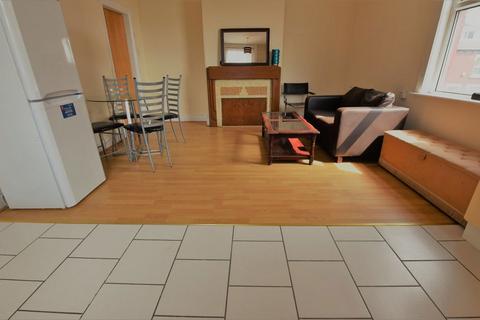 undefined, Flat 1, 133 Cardigan Road