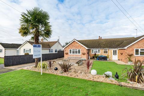 2 bedroom semi-detached bungalow for sale, The Broadway, Kidlington OX5