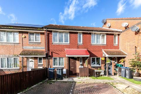 3 bedroom terraced house for sale, Bennetts Close, Mitcham, CR4