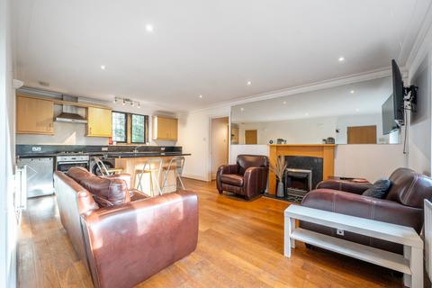 2 bedroom flat for sale, North Hill Road, Headingley, Leeds, LS6