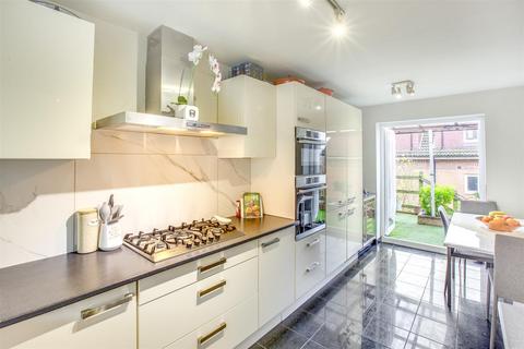 2 bedroom semi-detached house for sale, Windrush Drive, High Wycombe HP13