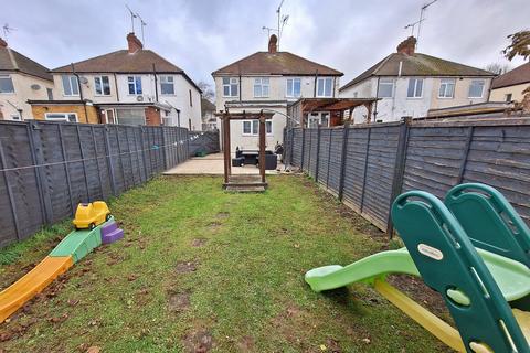 2 bedroom semi-detached house for sale, Fourth Avenue, Luton, LU3 3BU