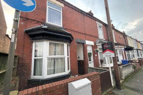 3 bedroom terraced house to rent, West End Avenue, Doncaster