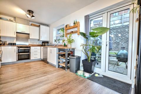 5 Sassoon Close, Salisbury, SP2 9LR