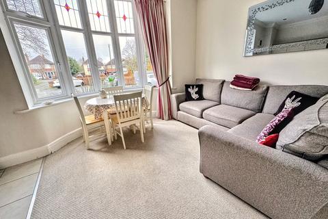 2 bedroom flat for sale, Wimborne