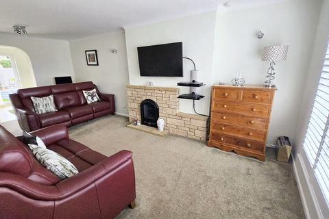 3 bedroom semi-detached house for sale, Churchill Avenue, Melksham SN12