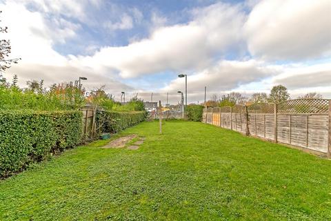 3 bedroom property with land for sale, Hopkins Crescent, Sandridge