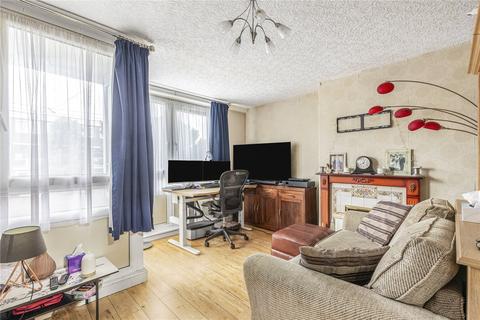 3 bedroom maisonette for sale, Barringer Square, London, SW17