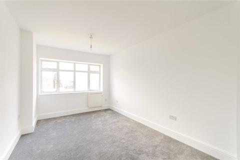 2 bedroom flat to rent, Ashburton Road, Ruislip, HA4