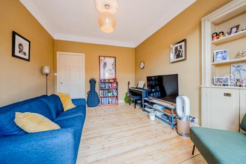 1 bedroom flat for sale, Ettrick Place, Flat 3/1, Shawlands, Glasgow, G43 1UB