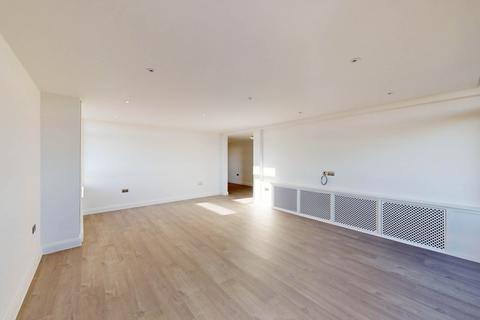 4 bedroom apartment to rent, Lyndhurst Court, Finchley Road, London, NW8