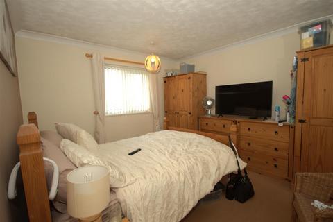 3 bedroom terraced house for sale, Mirey Butt Lane, Knottingley