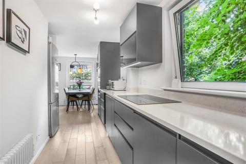 Flat 6, 2 Pemberton Gardens, London, N19 5RU