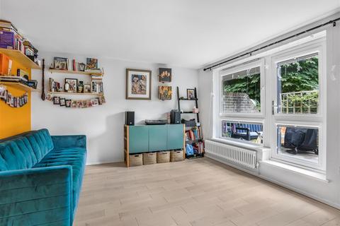 Flat 6, 2 Pemberton Gardens, London, N19 5RU